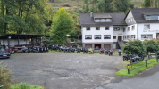 Angekommen im Basishotel ! Angekommen im Basishotel !